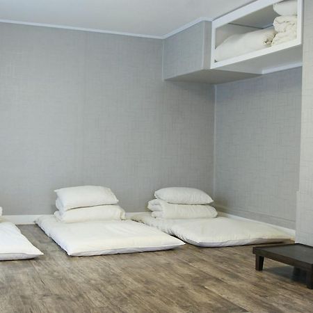 Crib 49 Guesthouse - Foreigner Only Seoul Exterior photo